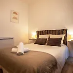 Centre - Balcon - A Pied - Tram A 2 Min Apartamento Montpellier